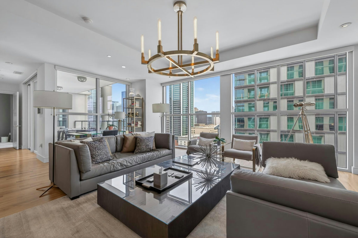 98 San Jacinto Blvd #2103 — photo 2