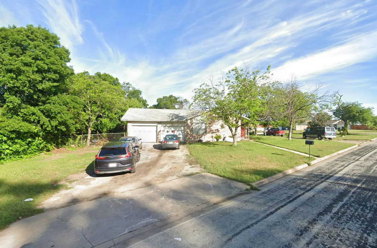 1701 Shadowview Dr — photo 4