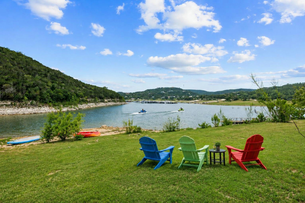13451 Bullick Hollow Rd — photo 2