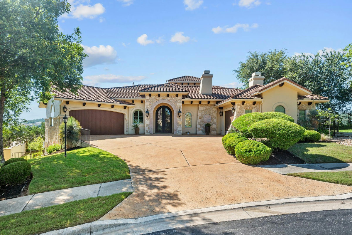 224 Neville Wood Ct — photo 2