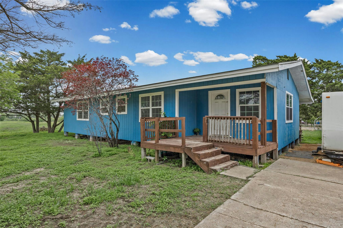 11622 Doyle Rd — exterior