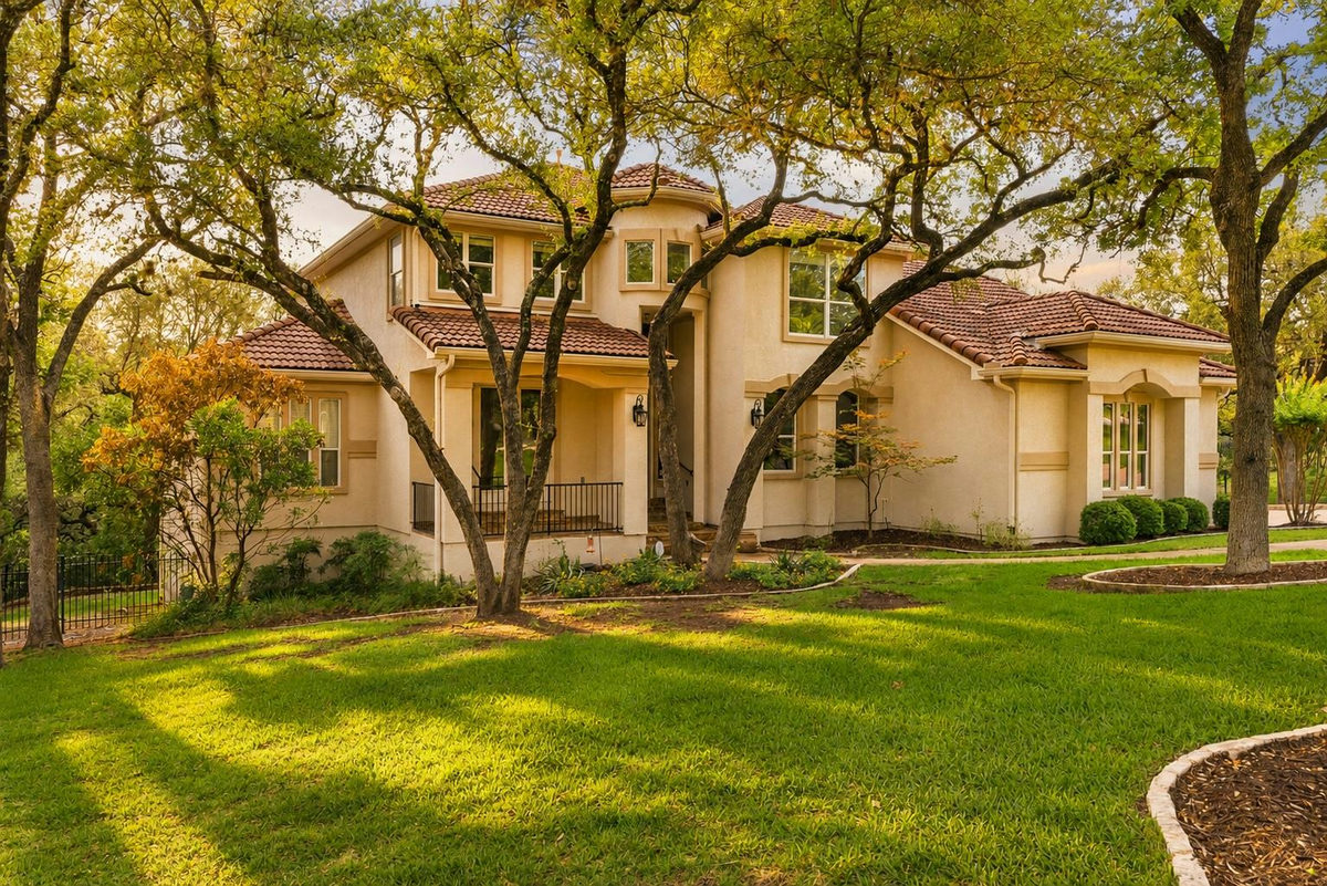 2901 Demona Dr — photo 2