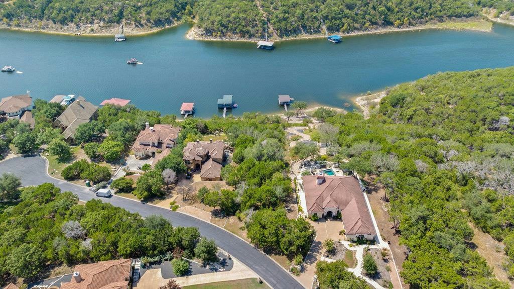 18504 Monet Pointe Dr — photo 2