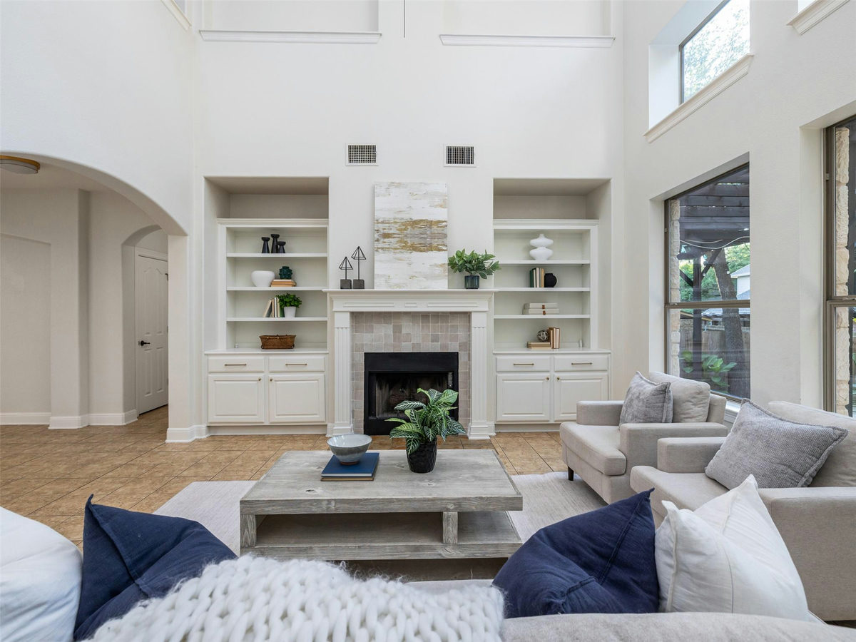 2709 Deep River Cir — photo 3