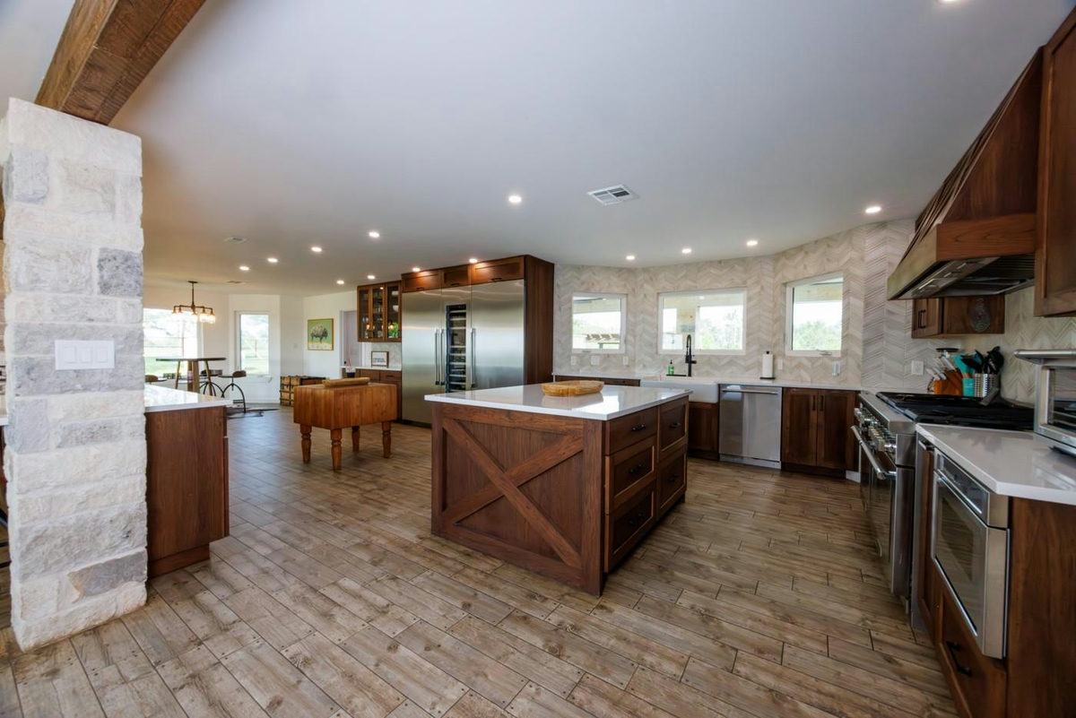 187 N Cedar Creek Dr — photo 4
