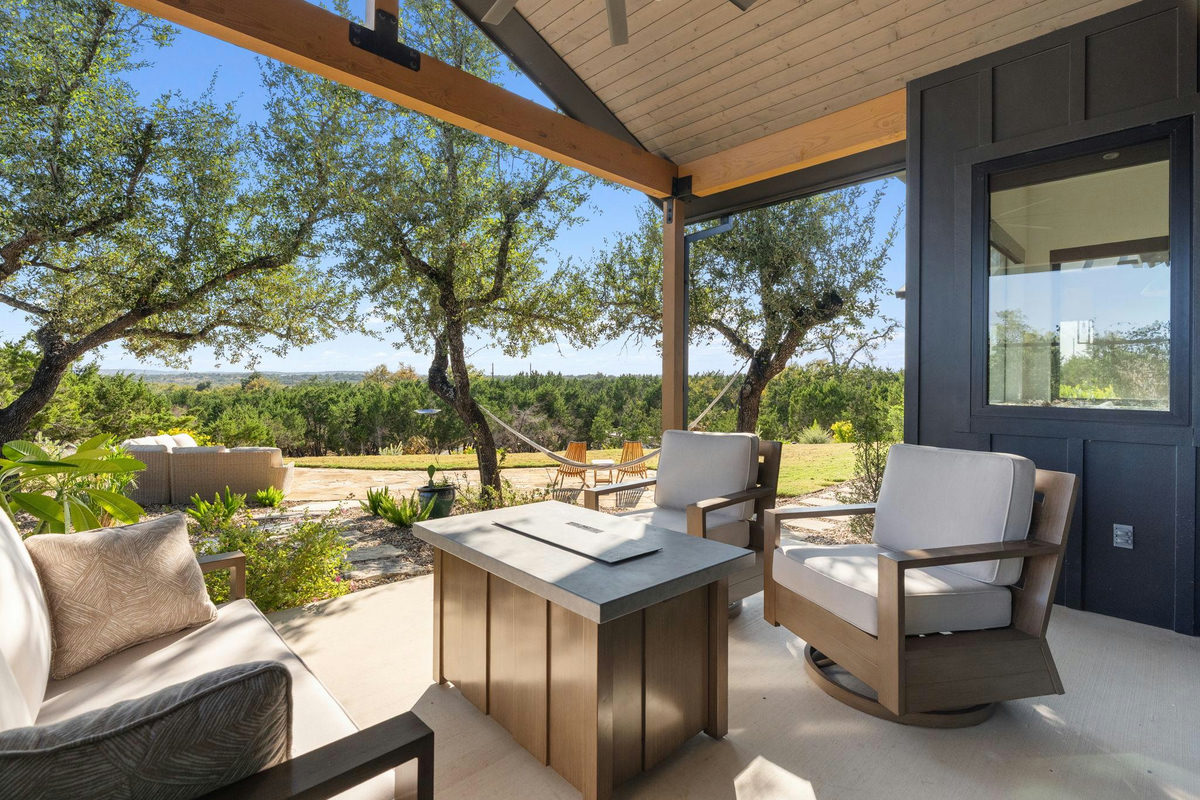 503 Happy Trl — exterior
