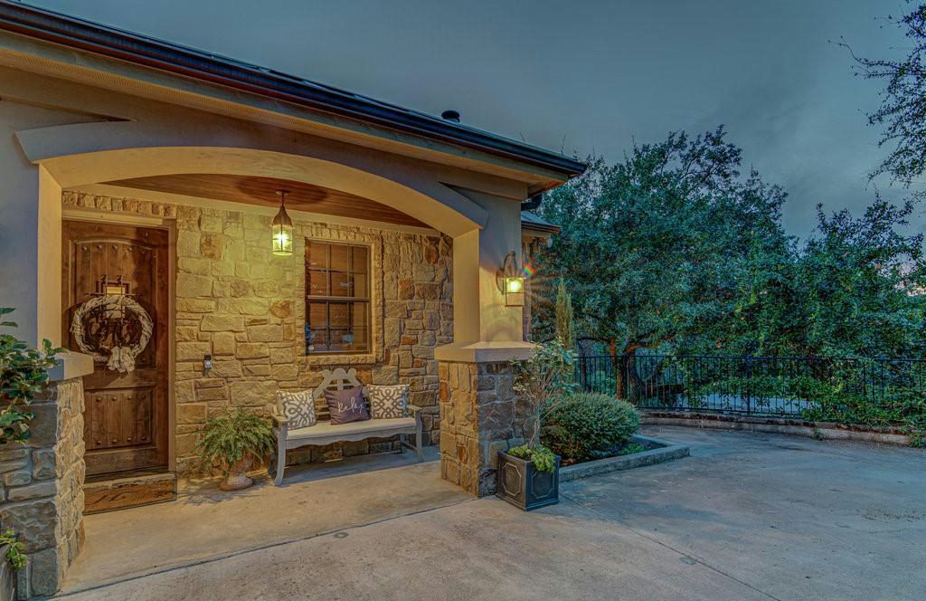 303 ROLLING GREEN Dr — photo 4