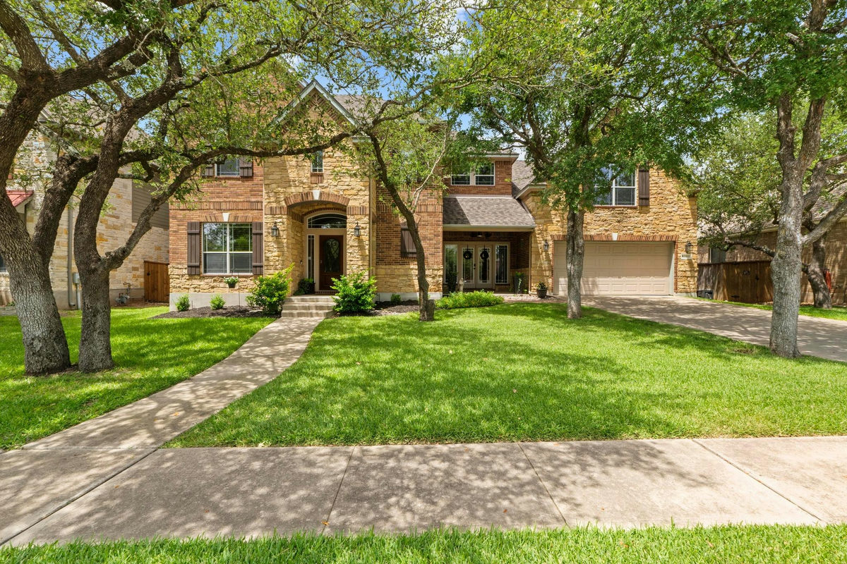 1303 Quiet Creek Dr — exterior