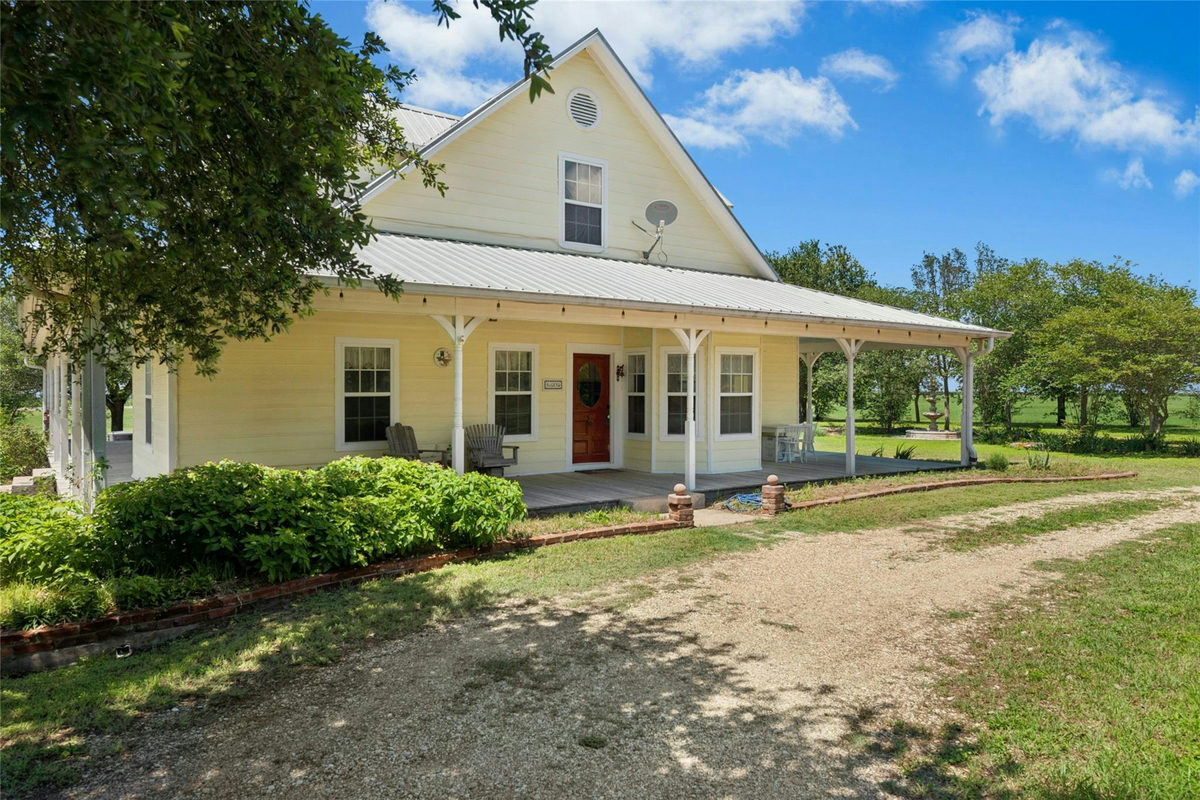 1610 County Road 463 — photo 4