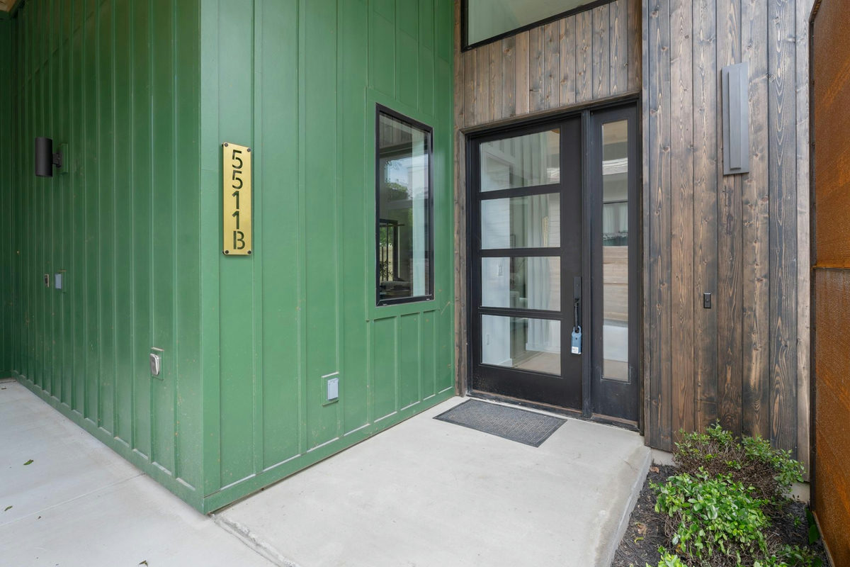 5511 Joe Sayers Ave #B — photo 2