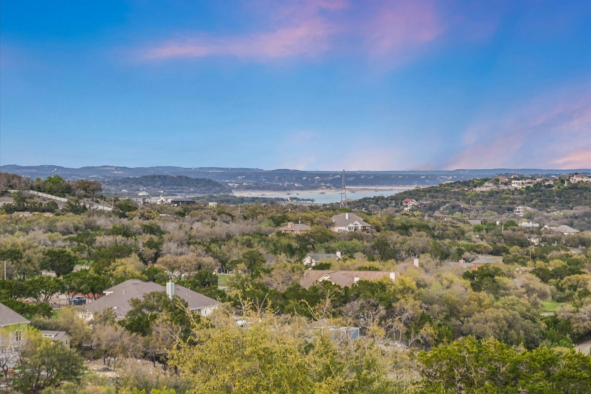 4408 Blacksmith Cv — photo 2