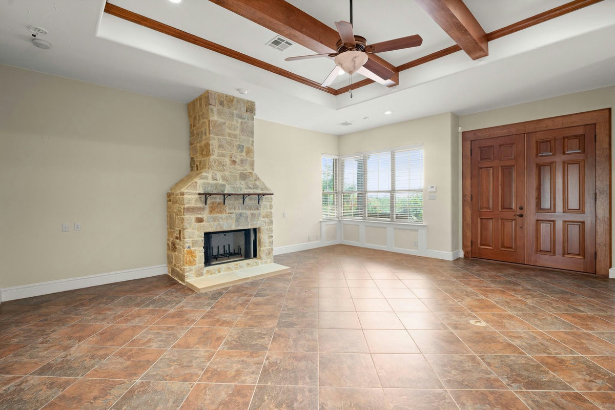 519 Golden Bear Dr — photo 5