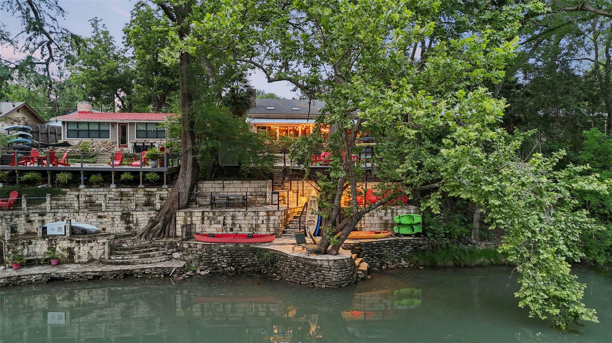 1728 Rocky Riv — exterior