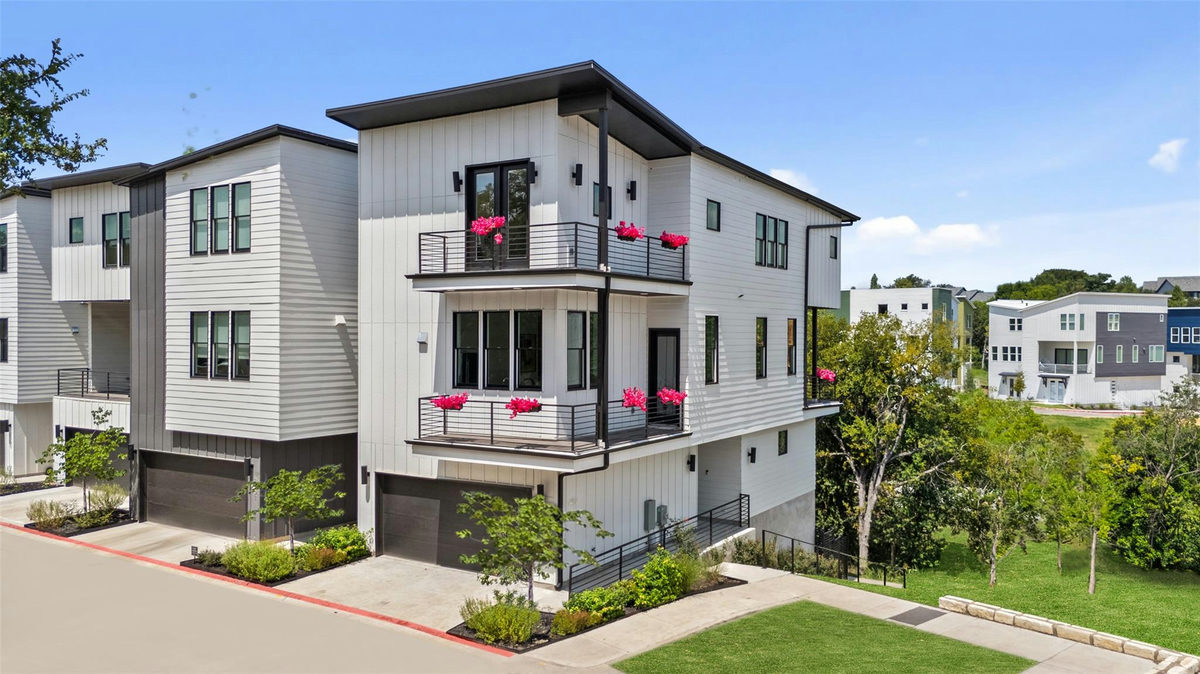 4916 Meller Gdns — exterior