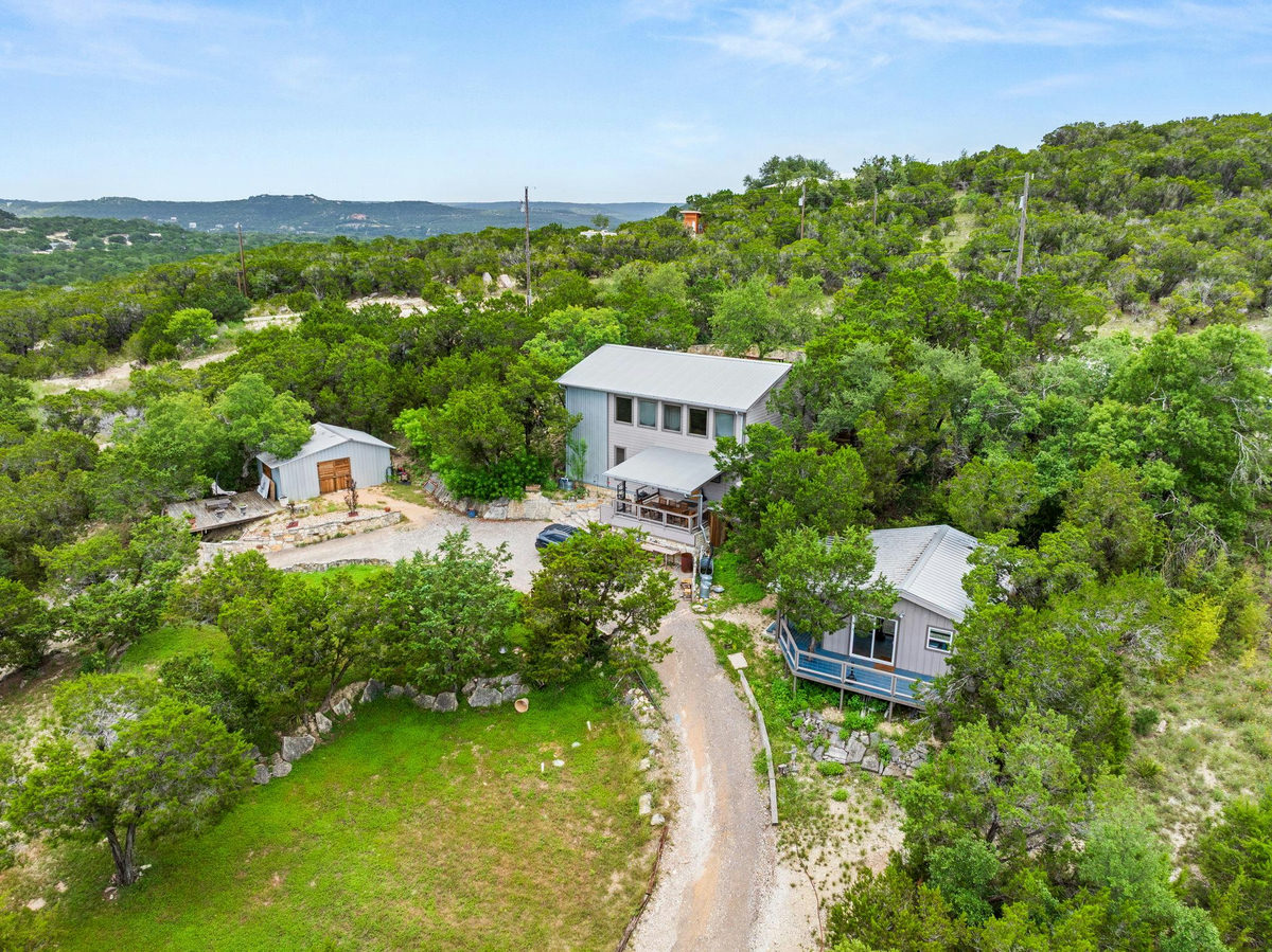 10104 Vassar Rd — exterior