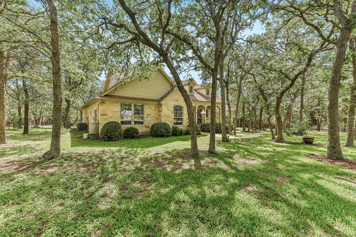 109 Elm Wood Dr — photo 2