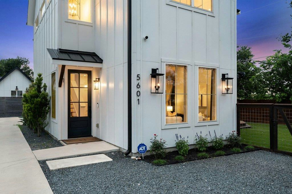 5601 Jackie Robinson St #1 — photo 2