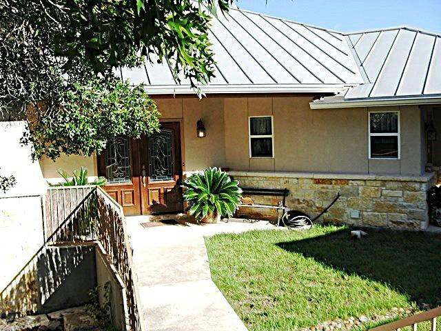 2552 Connie Dr — exterior