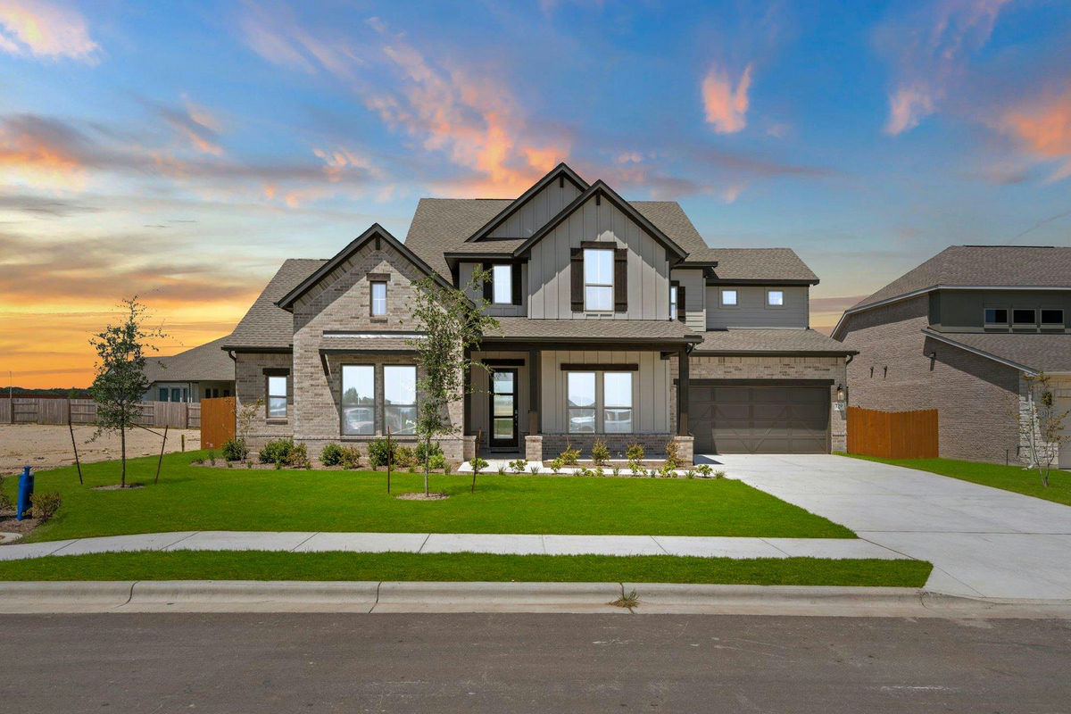 129 Clancy Dr — exterior