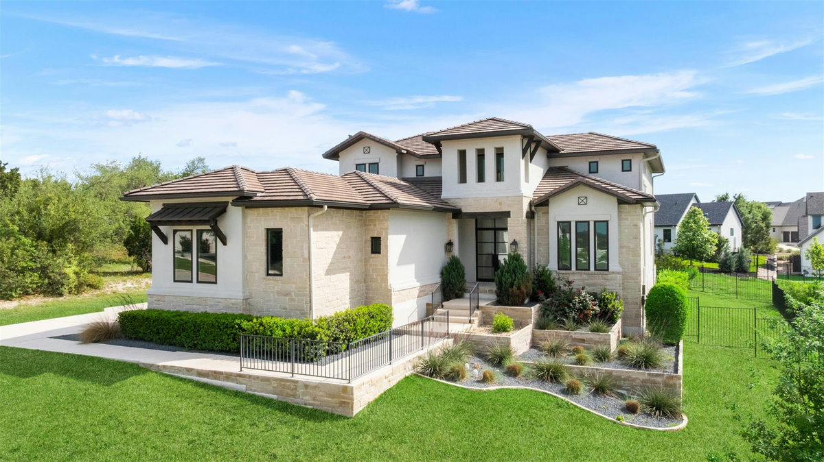 702 Serene Estates Dr — exterior