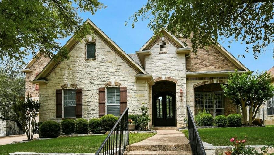 2300 Aldworth Dr — exterior