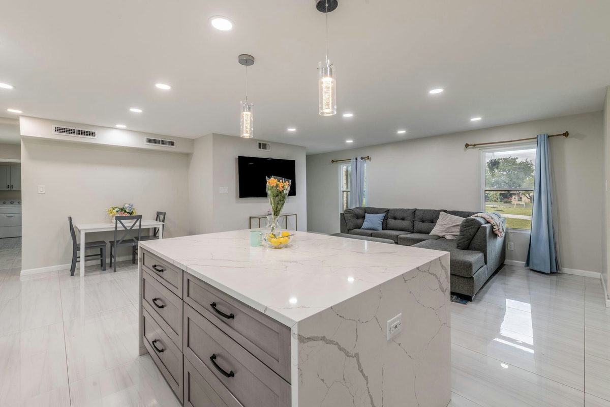 411 Carriage Oaks Dr — photo 5