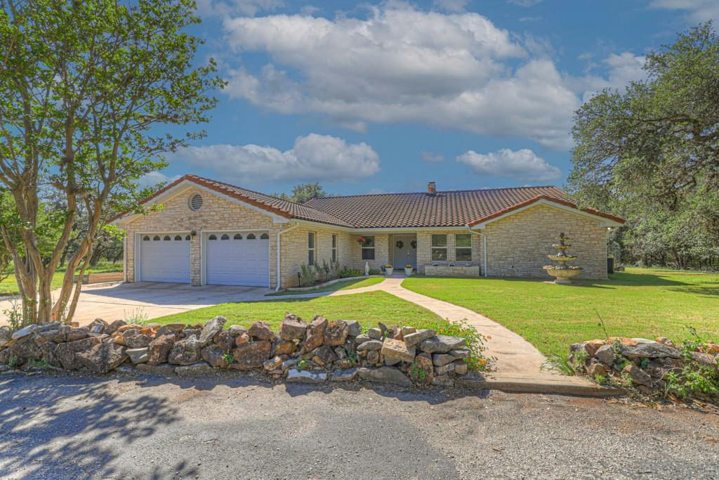 830 Palomino Ln #1 — exterior