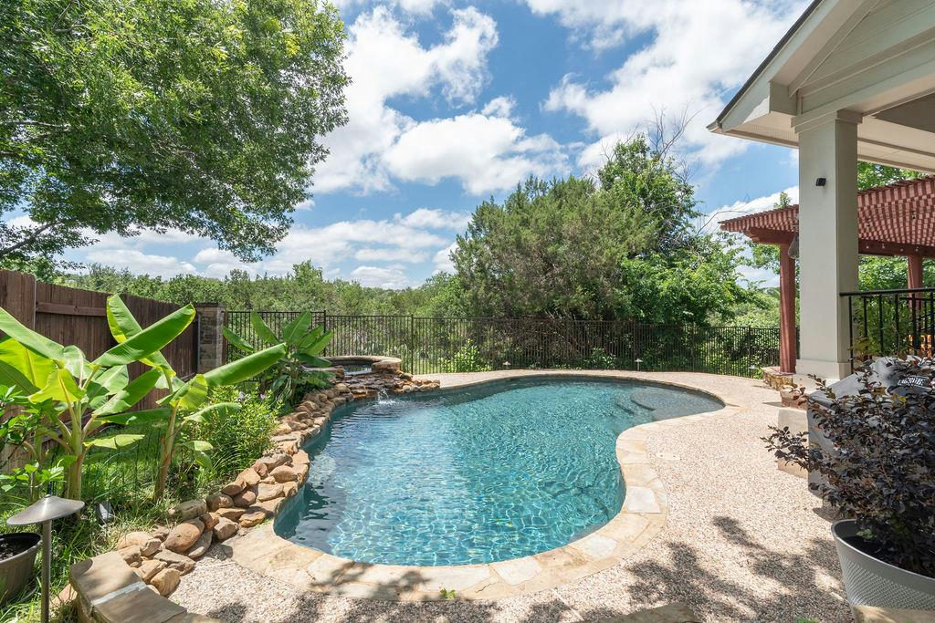 10304 Medinah Greens Dr — exterior