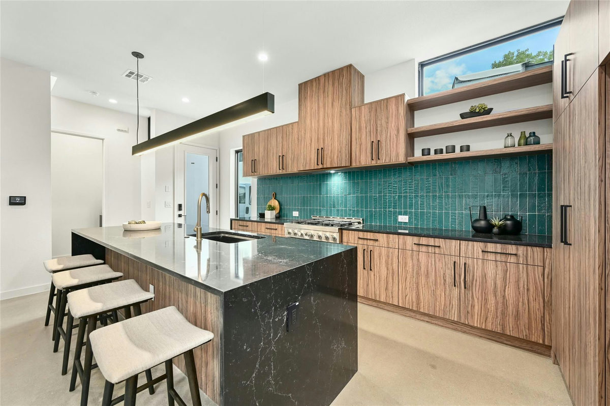 219 Lessin Ln #Unit 6 — photo 4