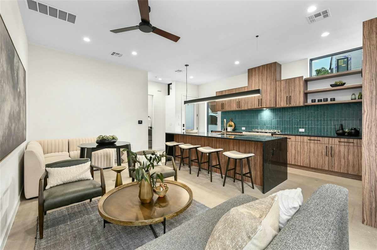 219 Lessin Ln #Unit 6 — exterior