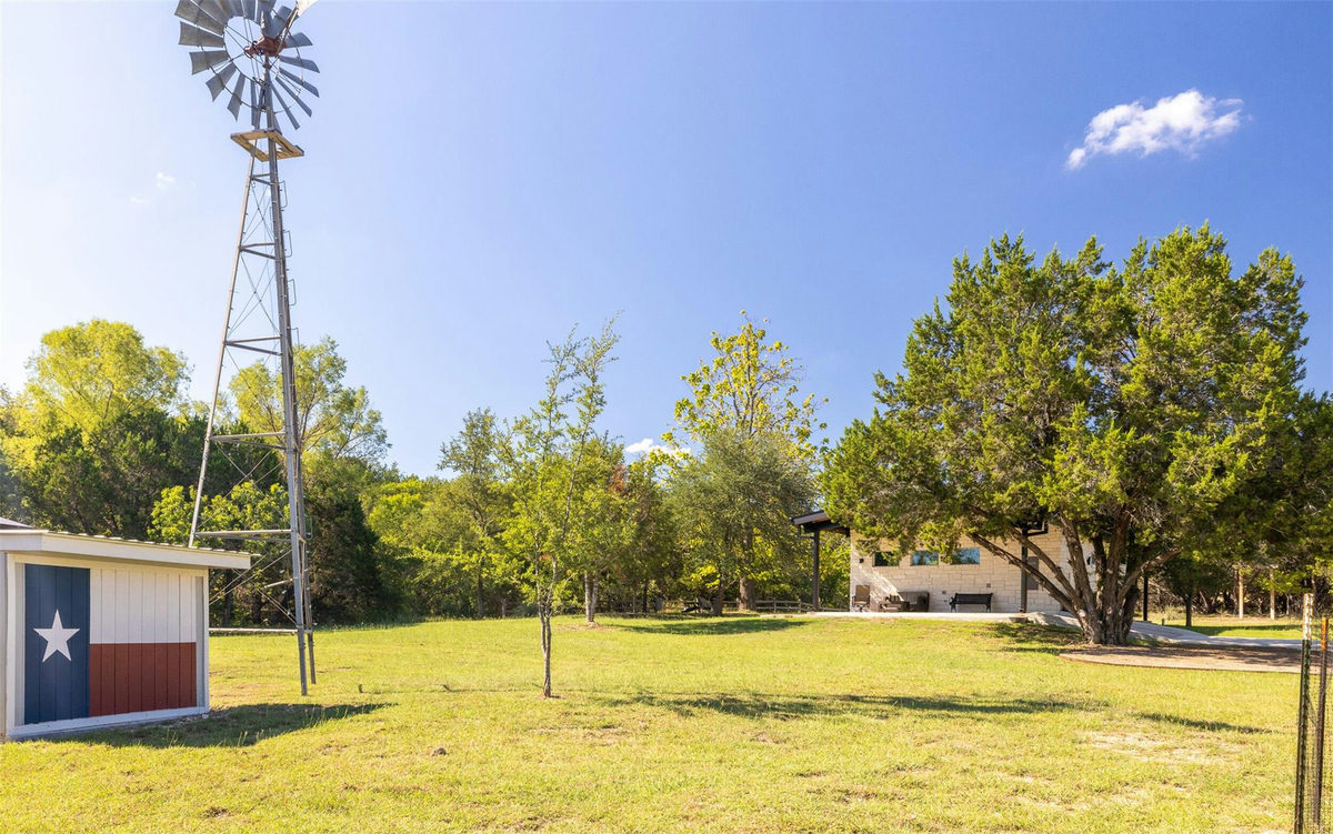 10501 Lake Park Dr — photo 2