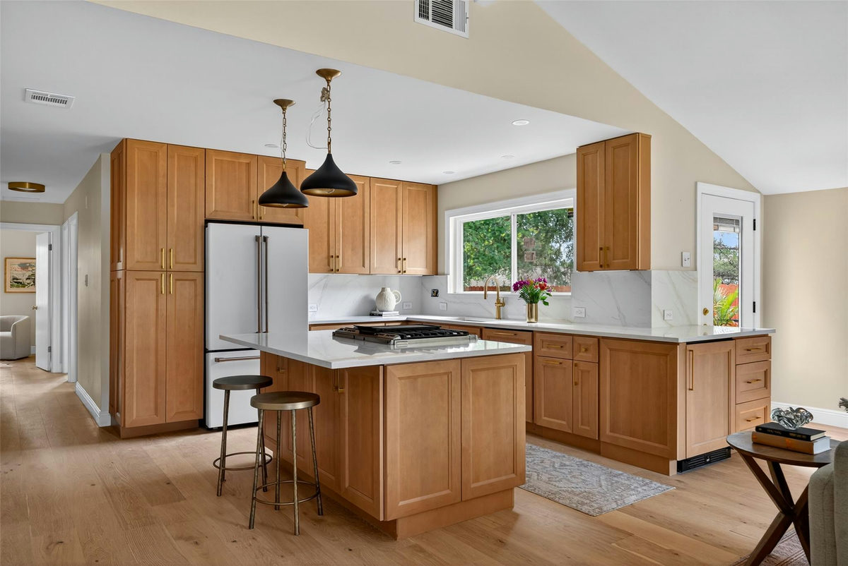 6806 Rearden Rd — photo 3