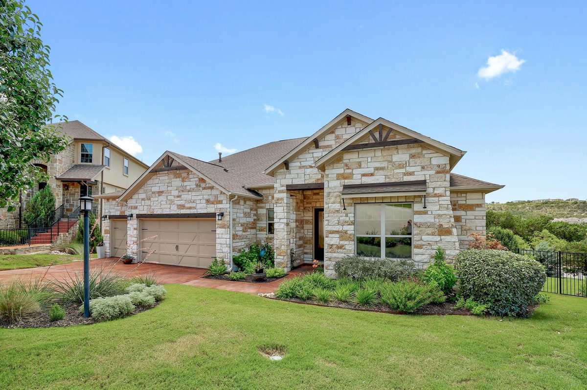 512 Summer Wilson Cv — exterior