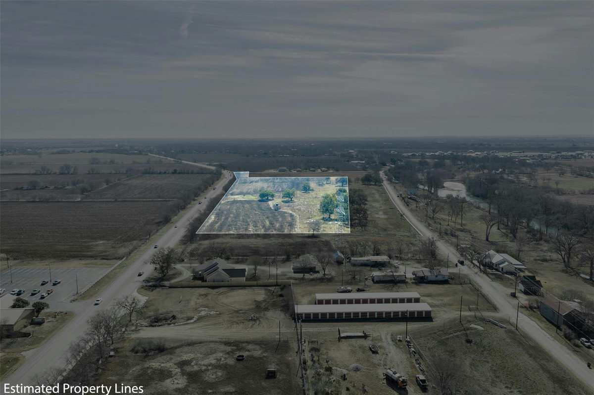 600 NW River Rd — photo 5