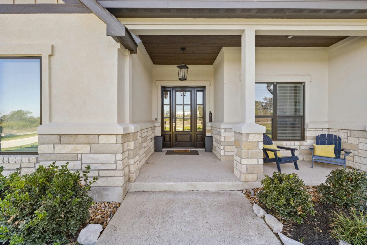 225 Spicewood Trails Dr — photo 2