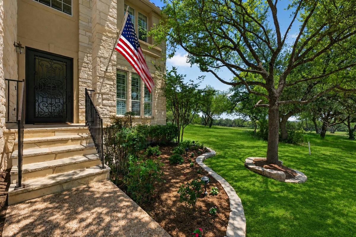 14608 SPILLMAN RANCH Loop — exterior