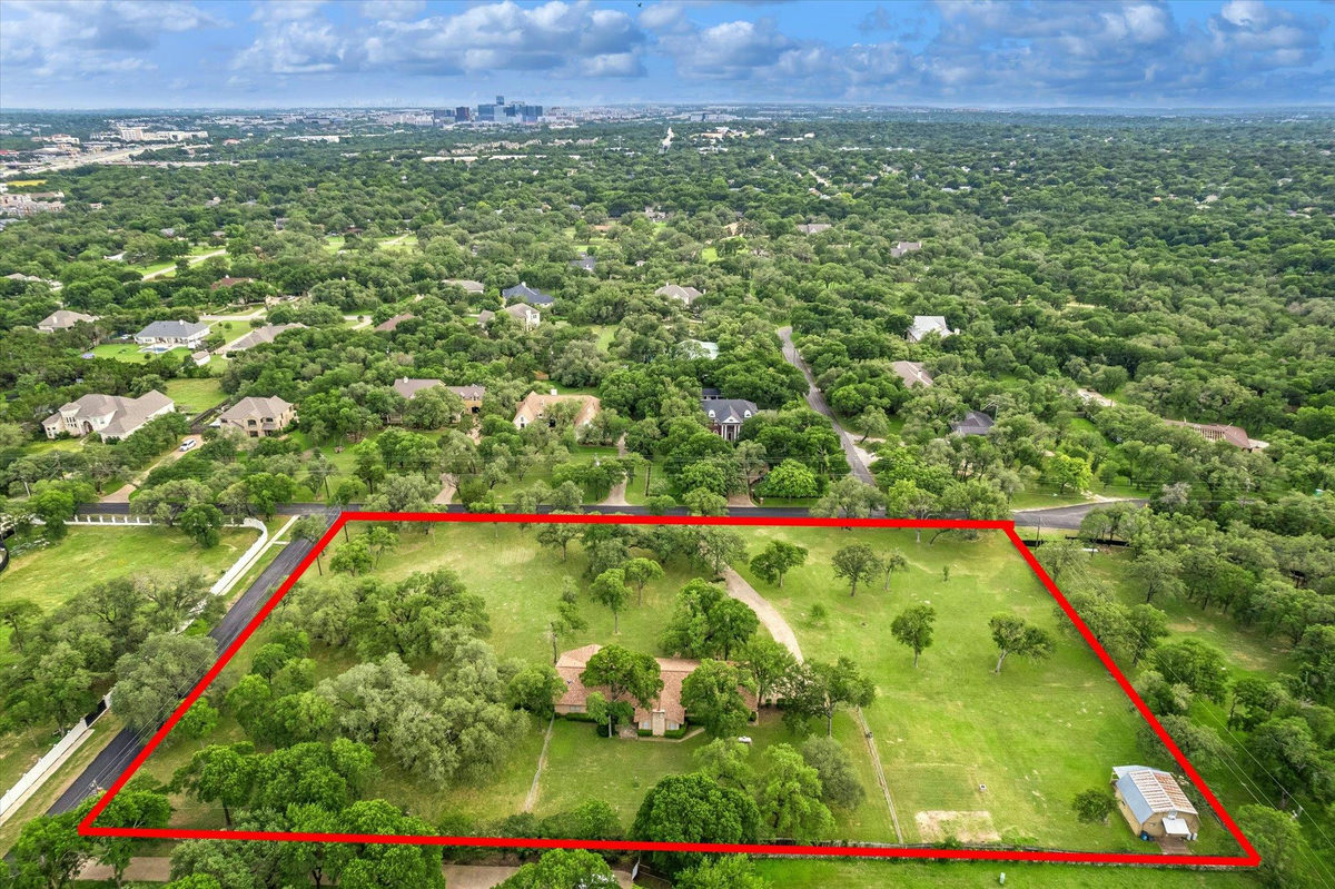 3910 McNeil Dr — exterior