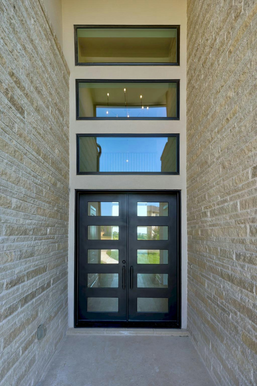 936 Bristol Creek Bnd — photo 3