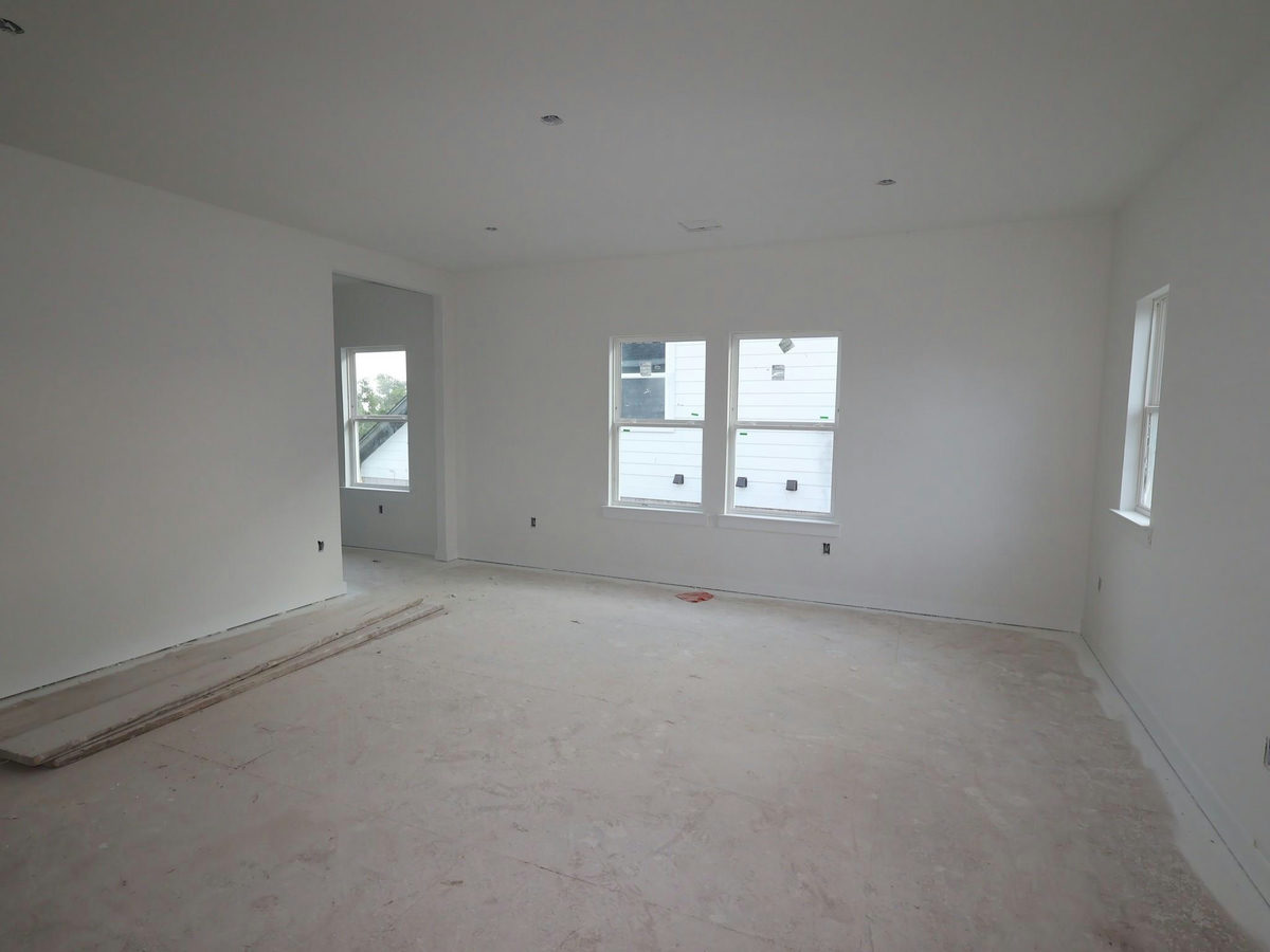 4008 Fulton Dr — photo 5
