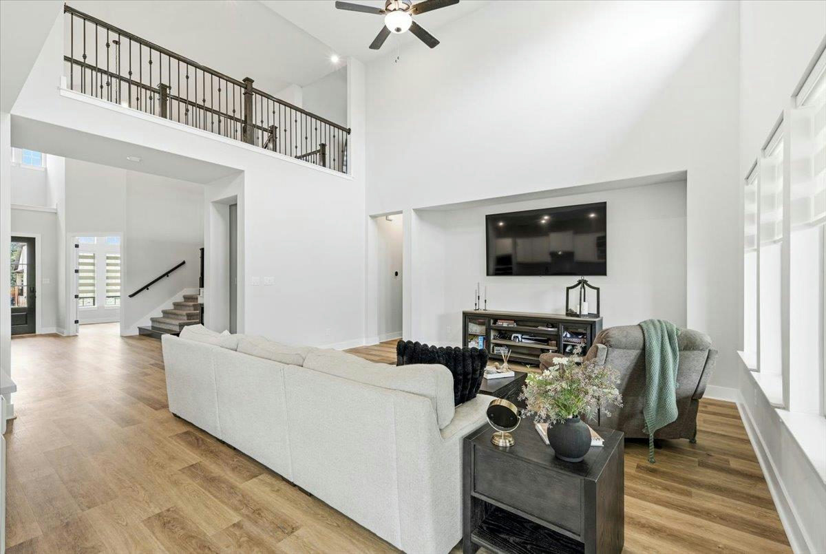 117 Peacevine Ln — photo 4