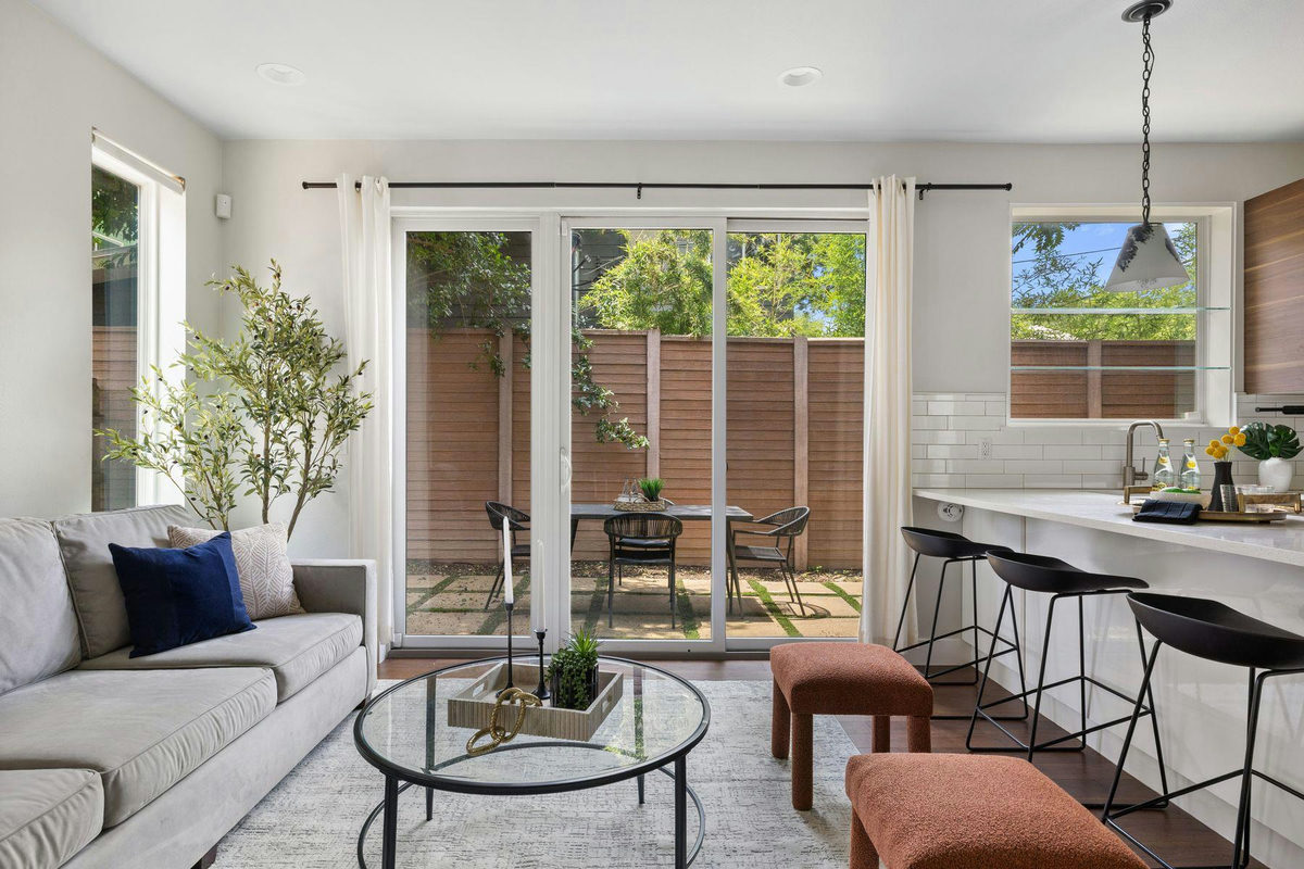 1604 Haskell St #2 — photo 3
