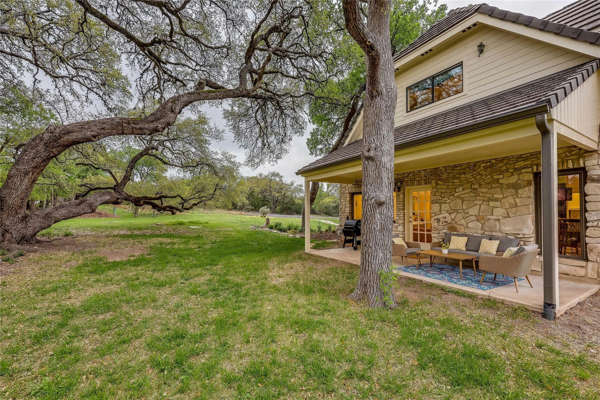8004 Golden Oaks Ln — photo 5