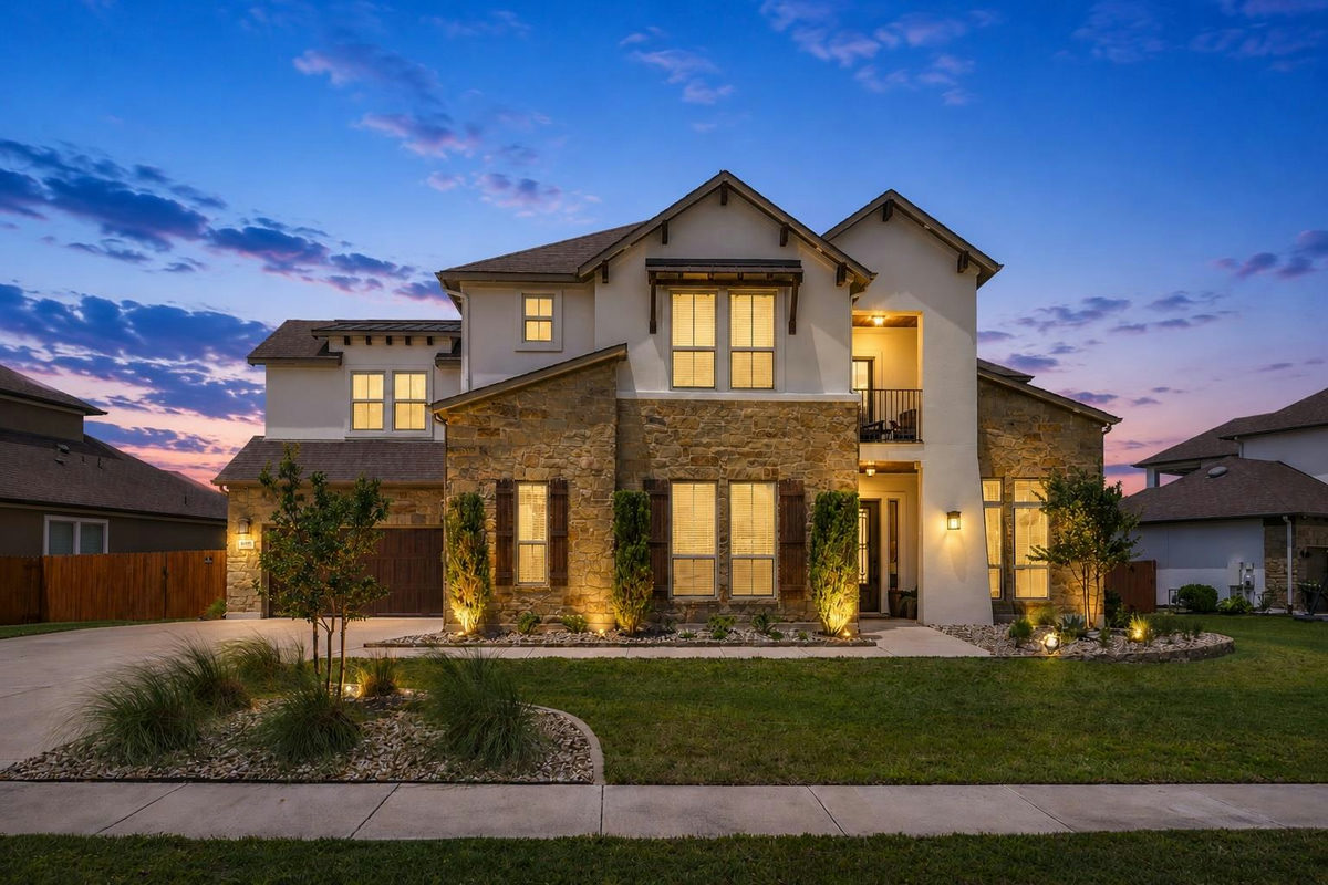 6708 Davenport Divide Rd — exterior