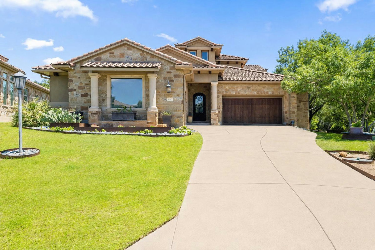 105 Aruba Ct — exterior