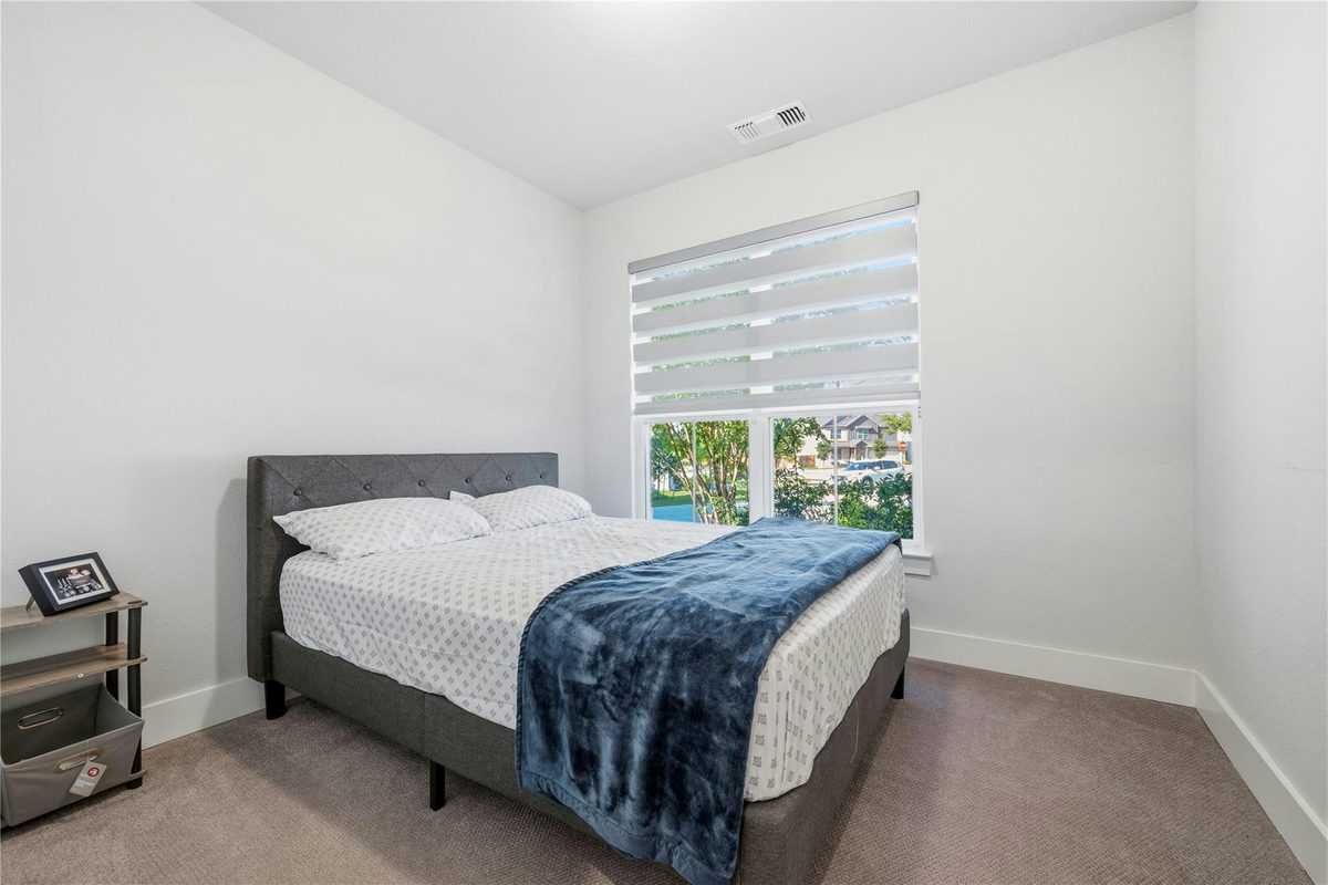 105 AUTUMN OAK Way — photo 5