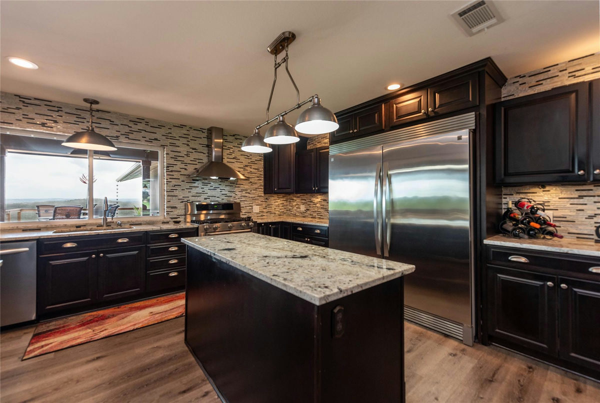 8614 Tip Top Dr — exterior