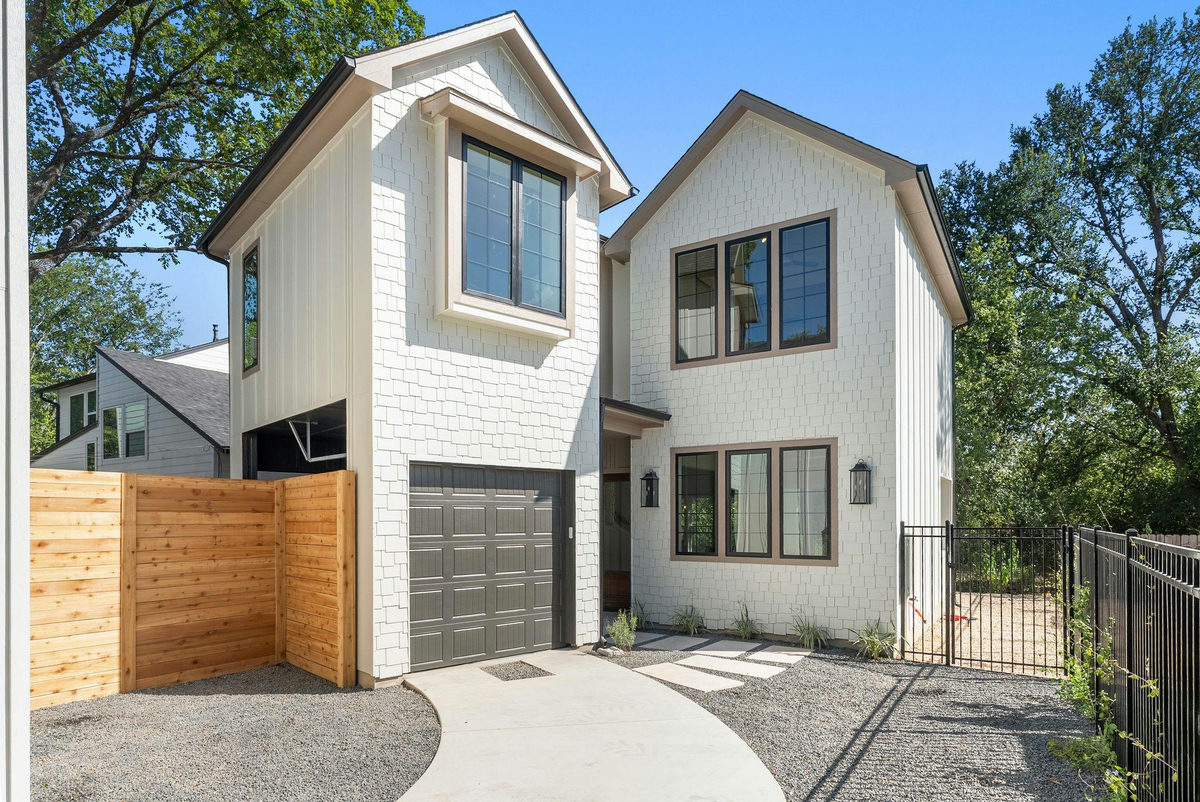 5607 Tura Ln #2 — photo 2
