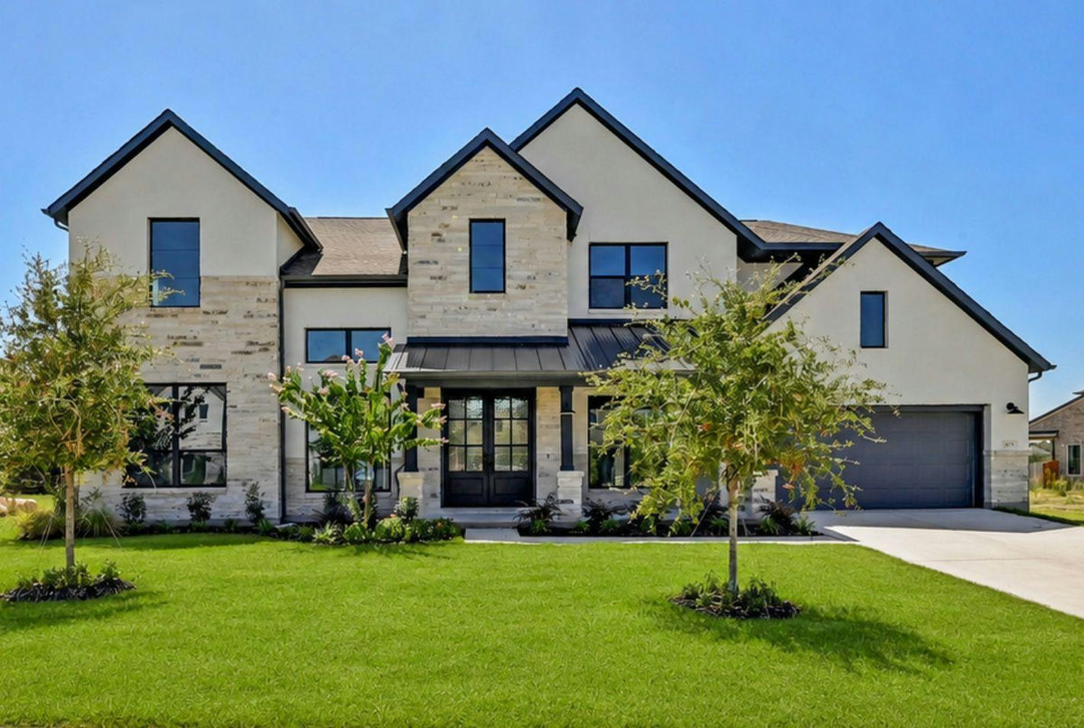 7425 Desert Needle Dr — exterior