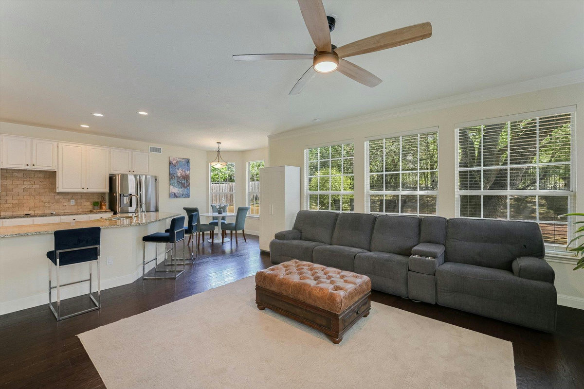 6804 Rain Creek Pkwy — photo 4