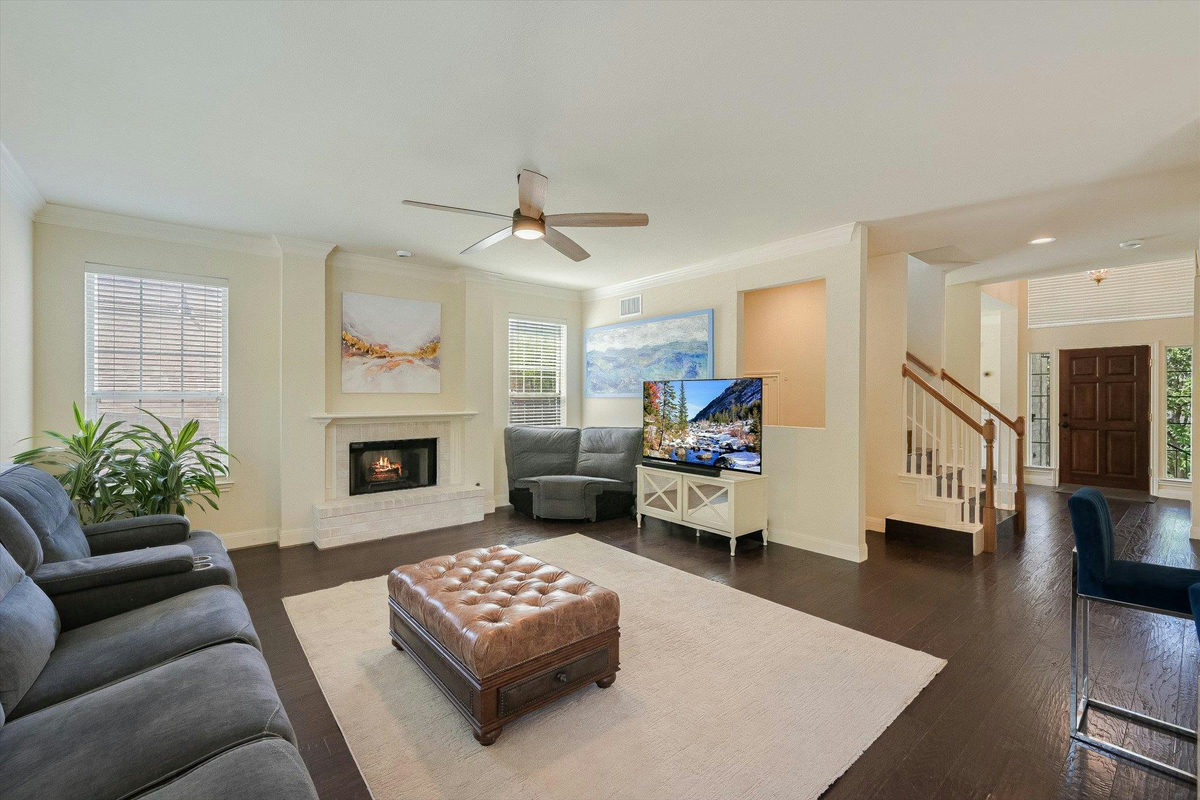 6804 Rain Creek Pkwy — photo 2